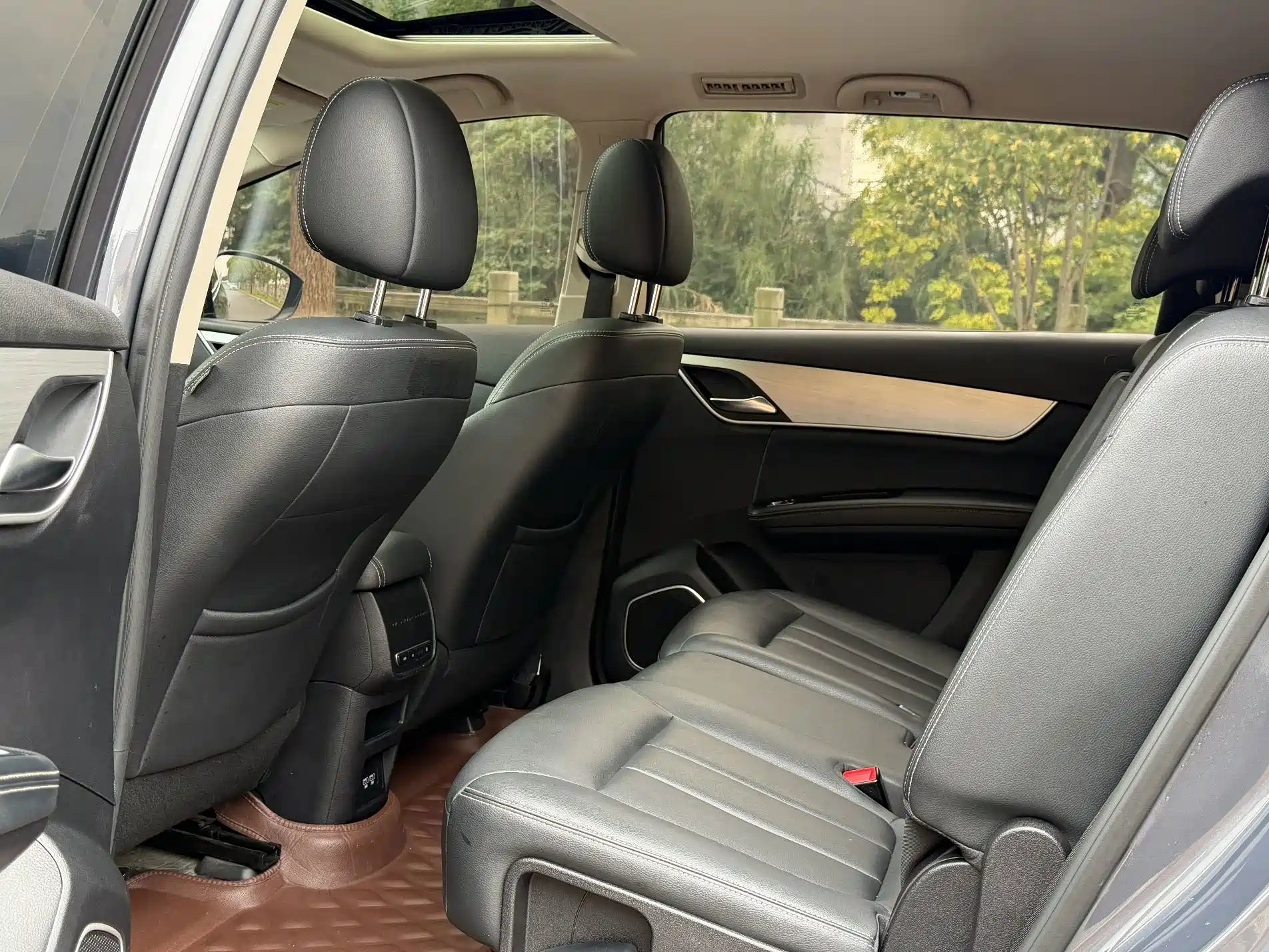 Фото 6 - BYD Song MAX