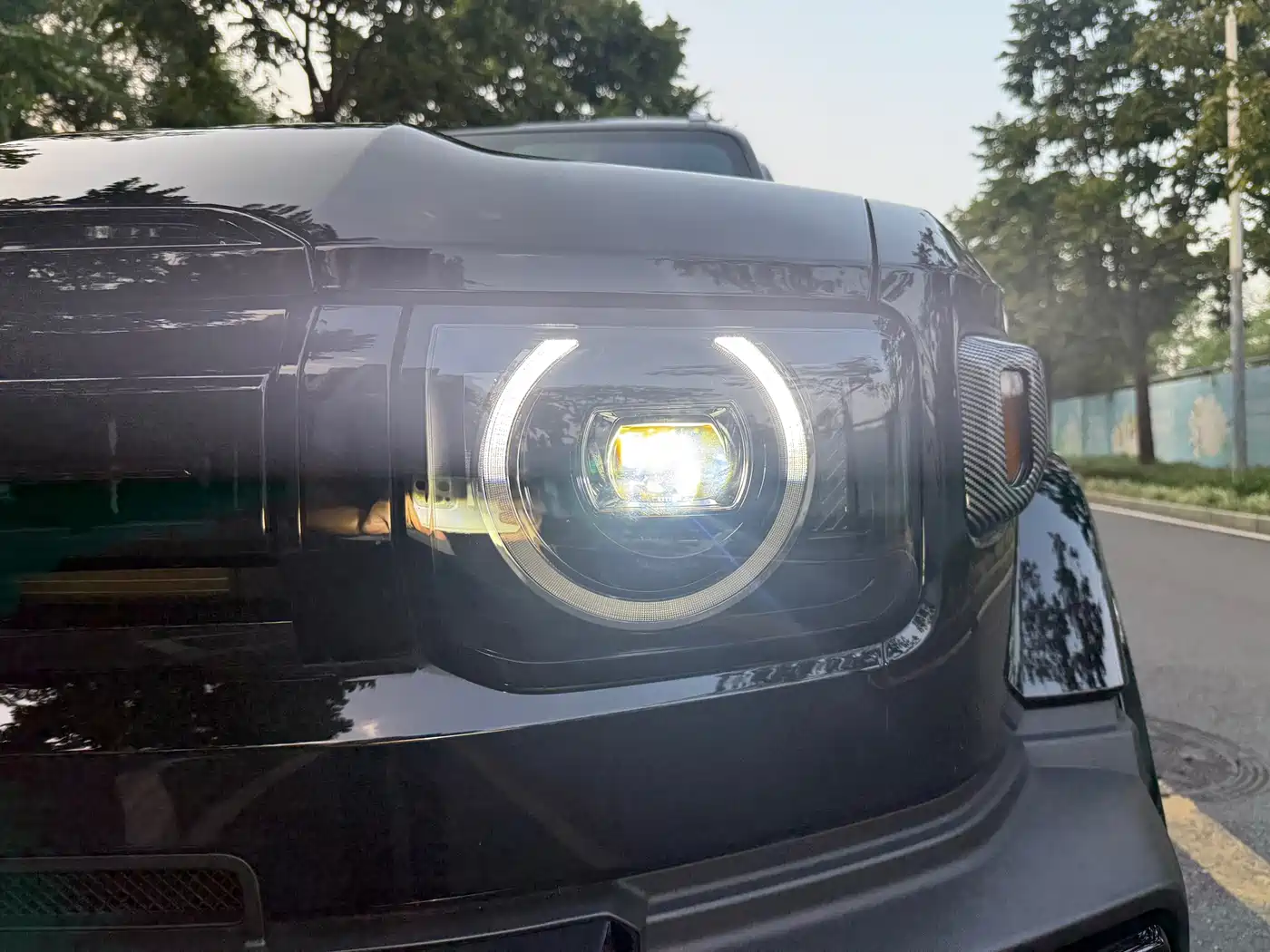 iCAR V27 2026 2026 200KM AWD Falcon 500