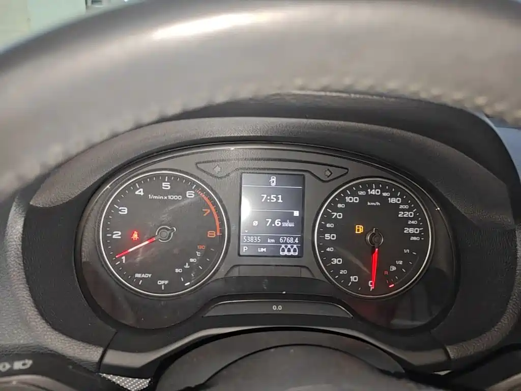 Audi Q2L 2019 2018 35 TFSI Launch Exclusive Edition China VI