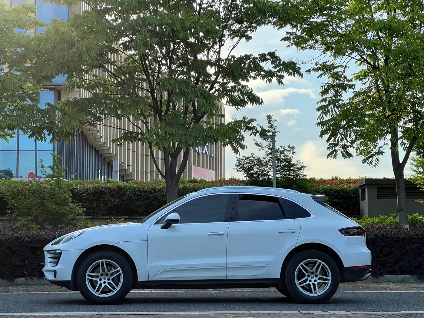 Porsche Macan 2017 Macan 2.0T фото 3