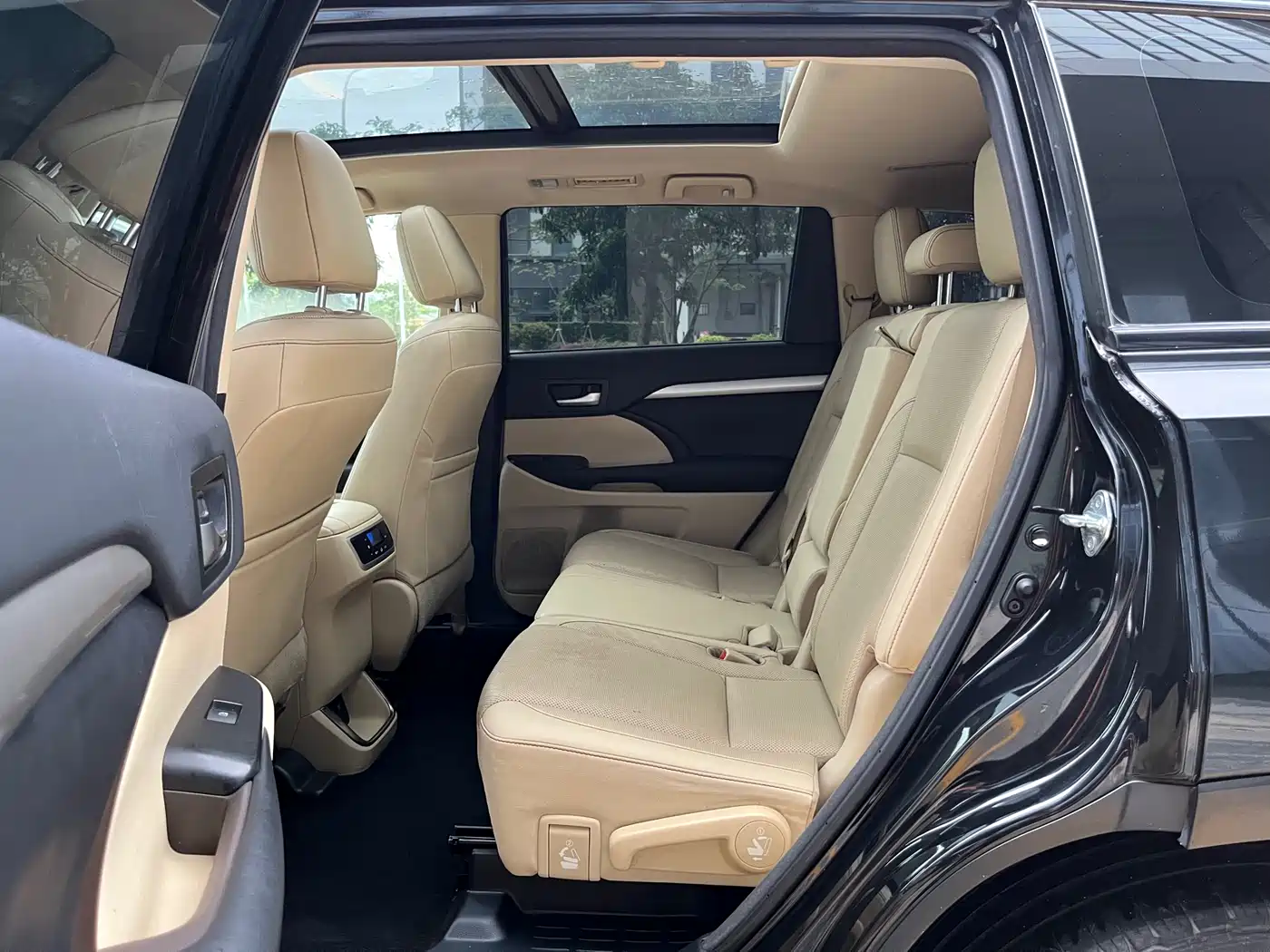 Toyota Highlander 2018 2.0T 4WD Luxury 7-seater China VI фото 9