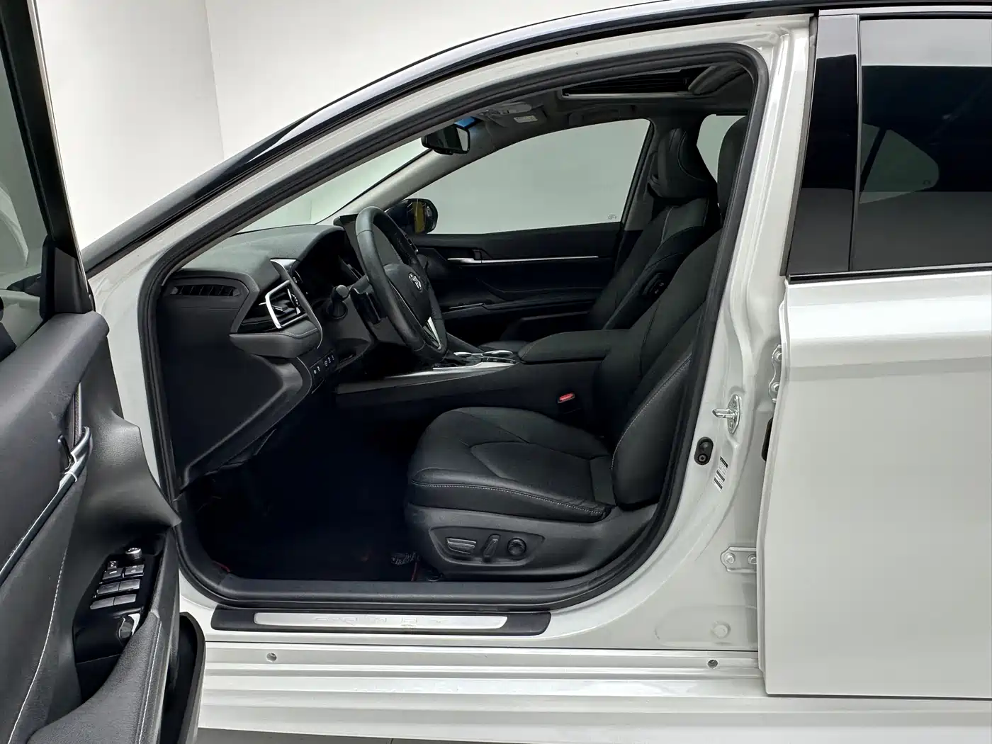 Toyota Camry 2021 2.5S Feng Shang Edition фото 7