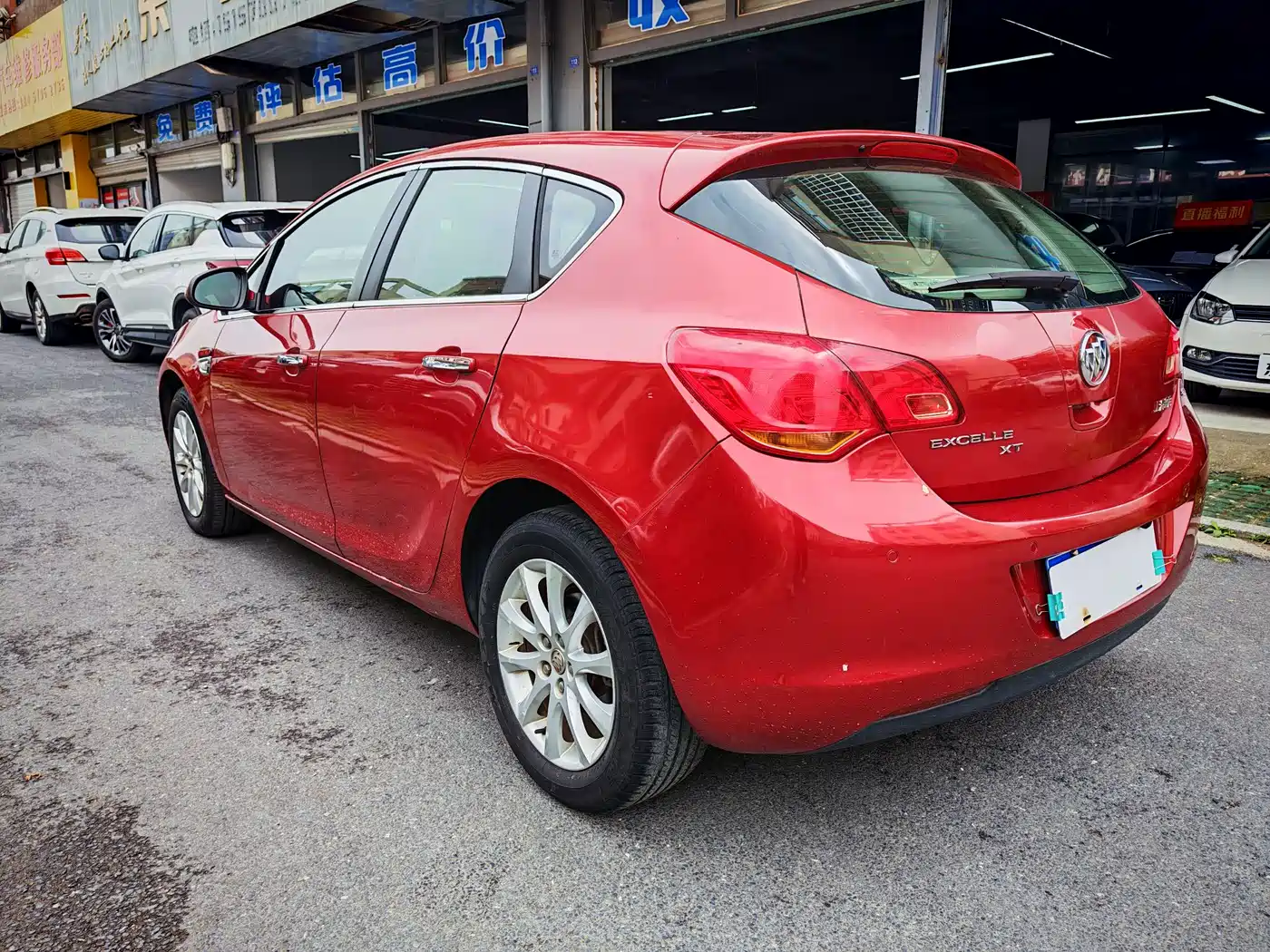 Buick Excelle 2013 Model XT 1.6L Automatic Comfort фото 5