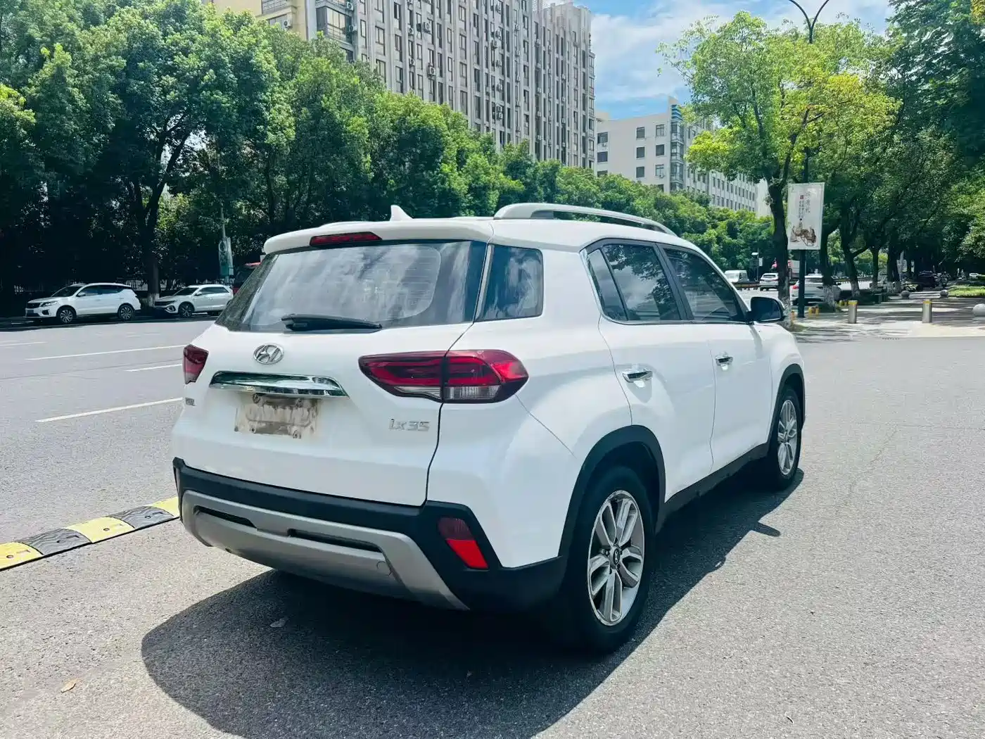 Hyundai Beijing Hyundai ix35 2018 2.0L Automatic 2WD Zhiyong·Enjoyment Edition фото 7