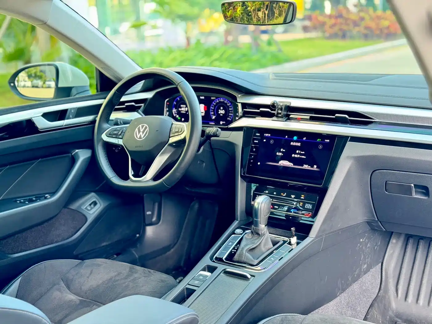 Volkswagen FAW-Volkswagen CC 2025 Shooting Brake 330TSI Hunter Eye Shared Edition фото 3