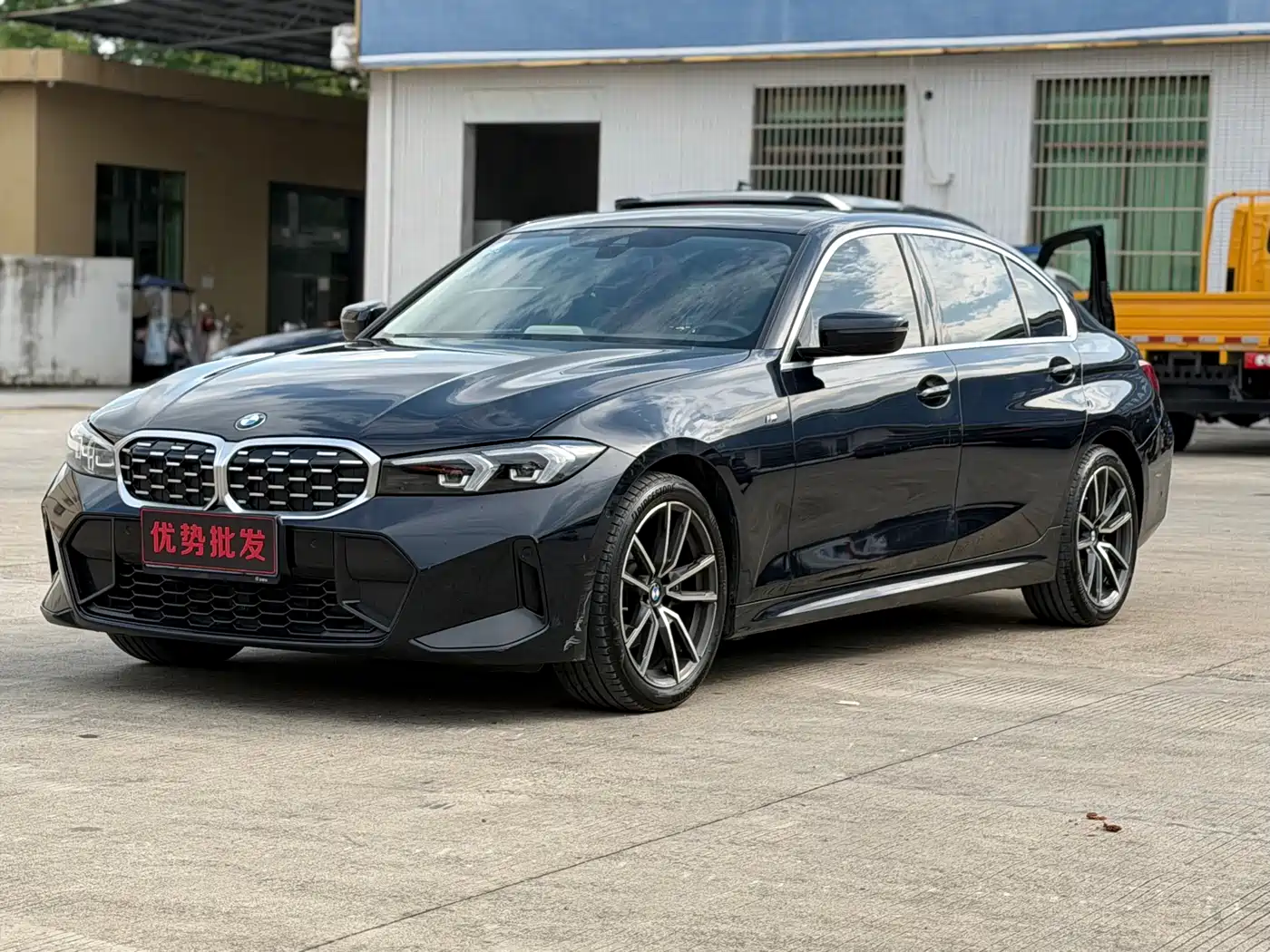 BMW 3-SERIES