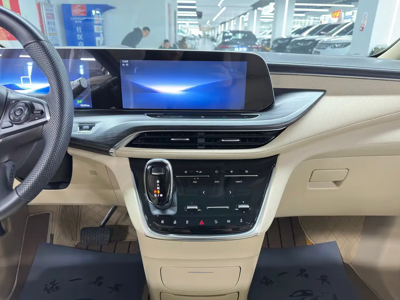 Buick GL8 2023 ES Landmaster Exclusive фото 13