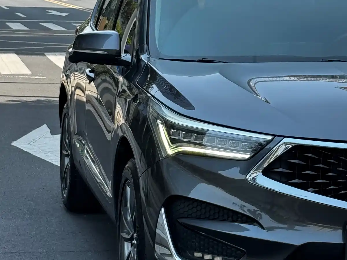 صورة 3 - Acura RDX