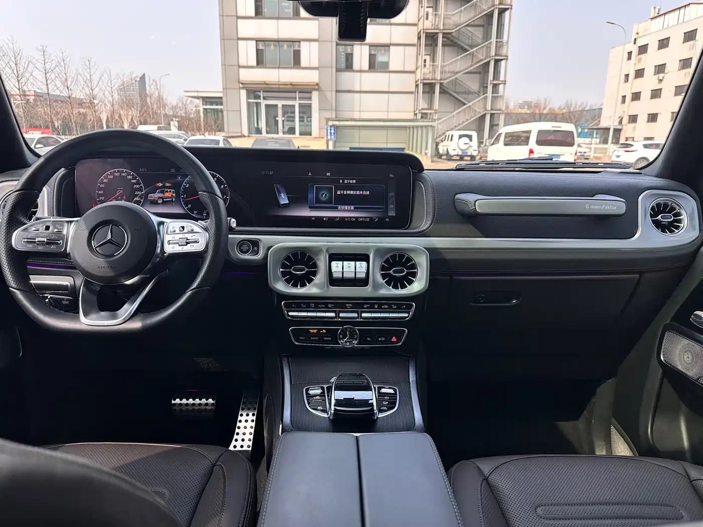 Mercedes-Benz G-Class 2023 G 500 фото 24