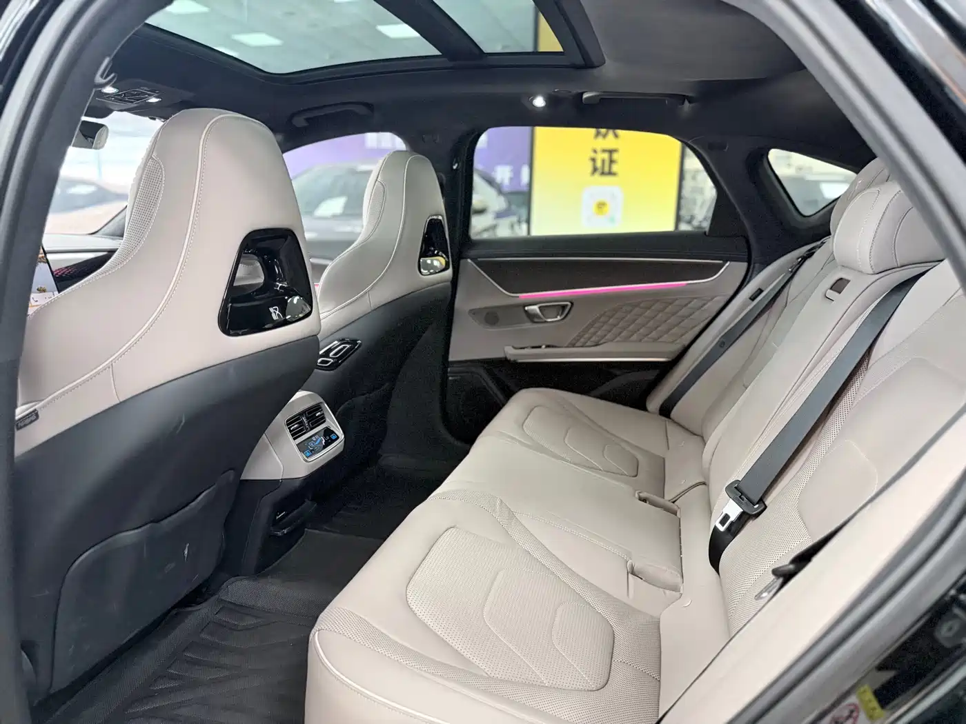 BYD Han 2024 EV Glory Edition 610KM AWD Celestial Eye Smart Driving фото 10