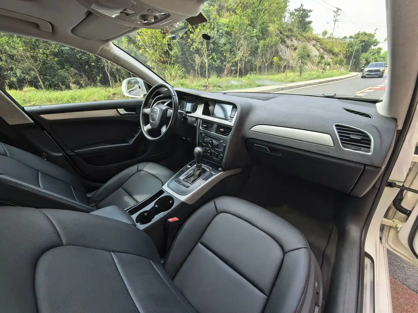 Фото 11 - Audi A4L