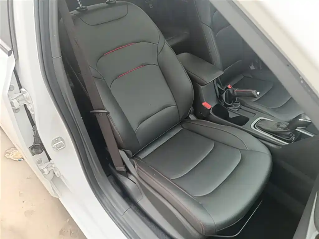 Chevrolet Monza 2019 RS 330T Auto Smooth Edition China VI фото 25