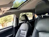 Photo 18 - Volkswagen Passat