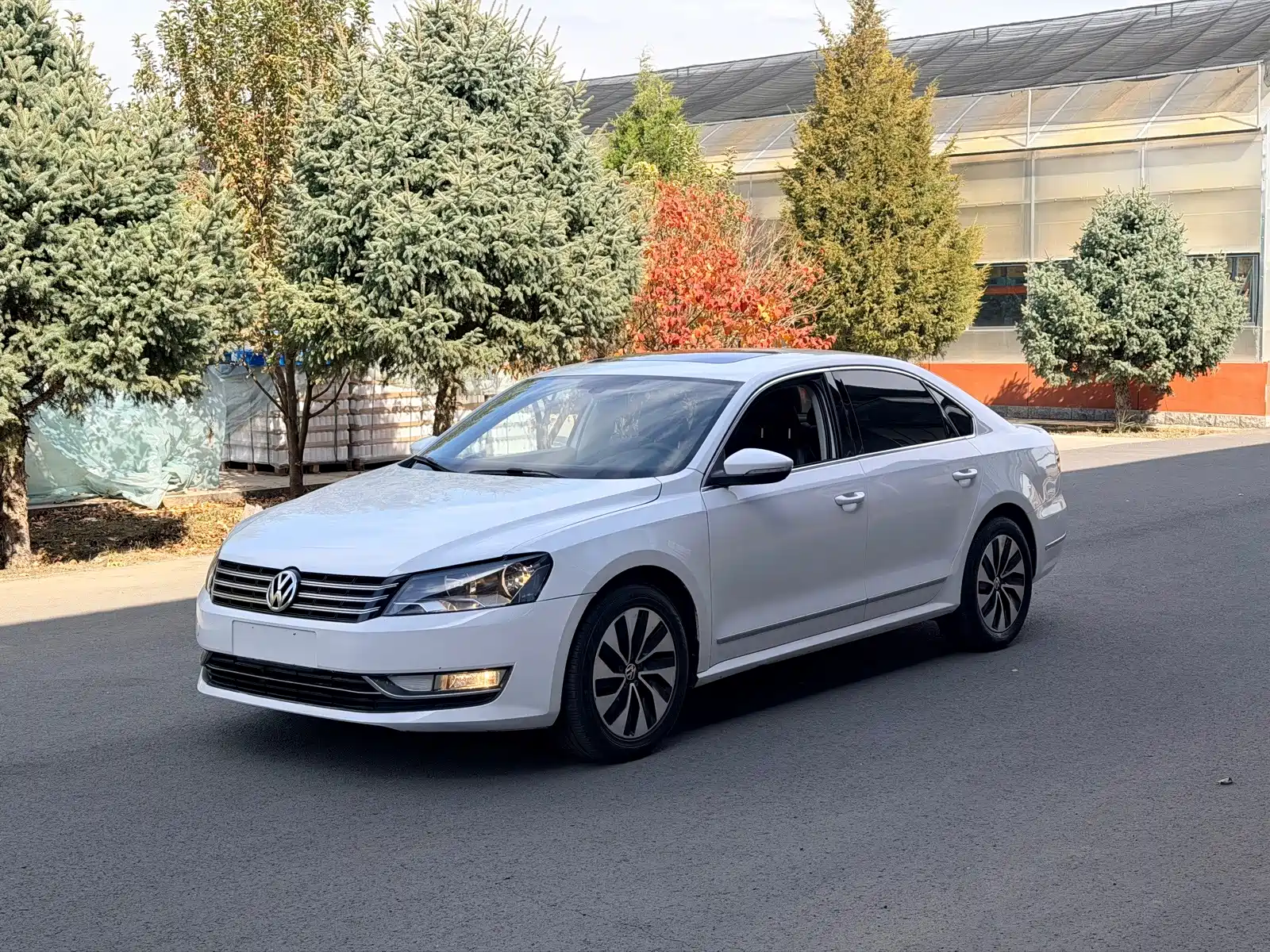 Photo 3 - Volkswagen Passat
