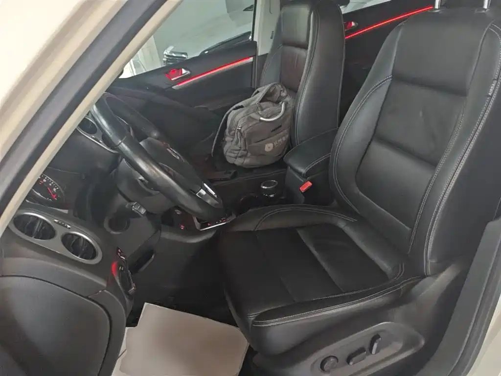Volkswagen Tiguan 2015 1.8TSI Automatic 2WD Highline фото 15