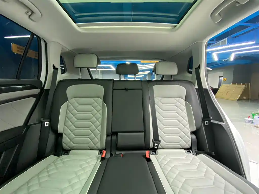 Volkswagen Tayron 2024 330TSI 2WD Luxury Plus Advanced фото 24
