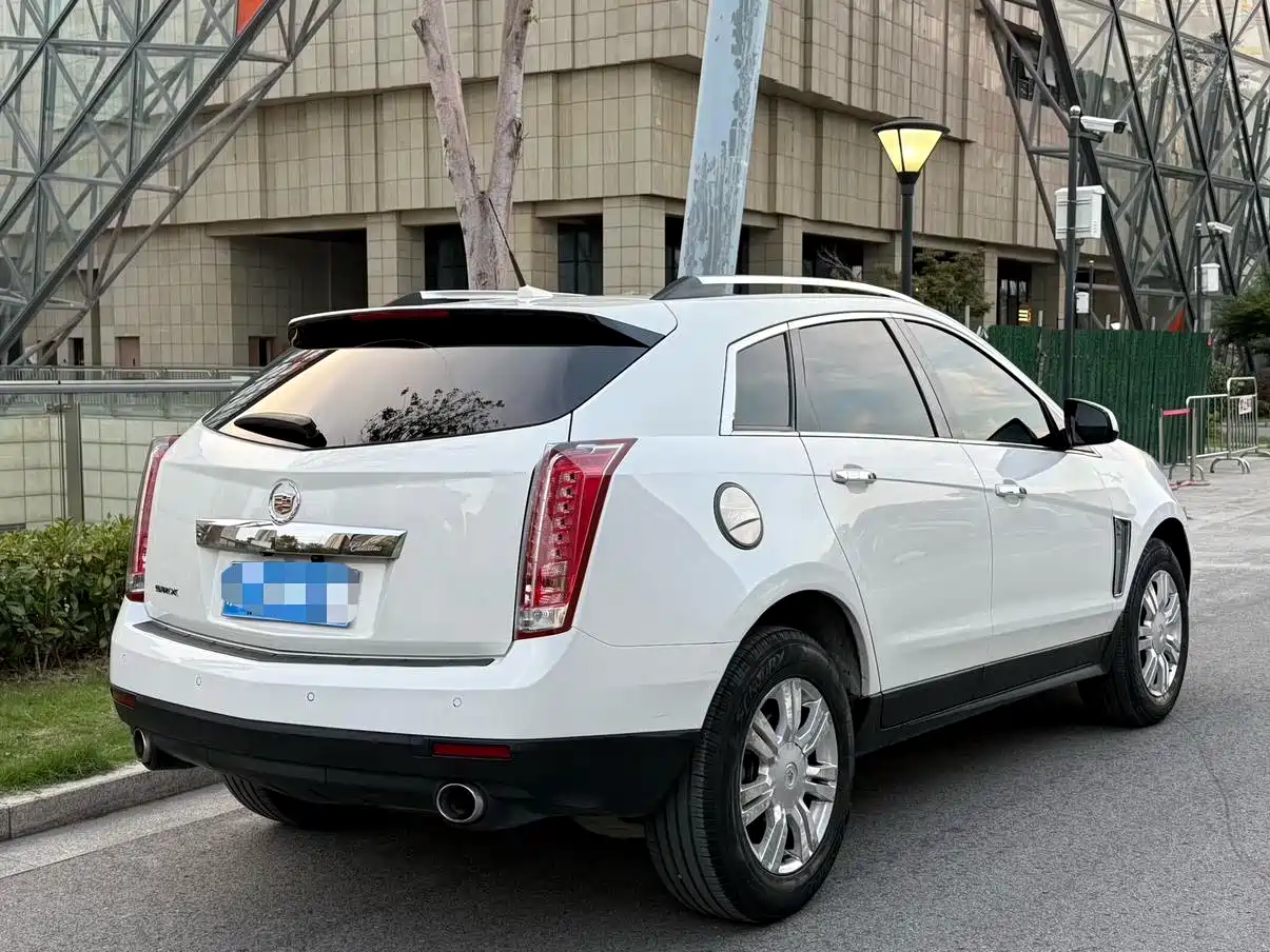 Cadillac SRX 2013 3.0L Elite фото 4