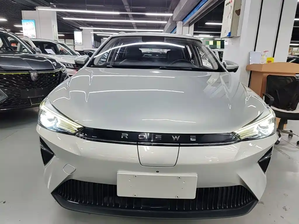 Фото 3 - Roewe Ei5