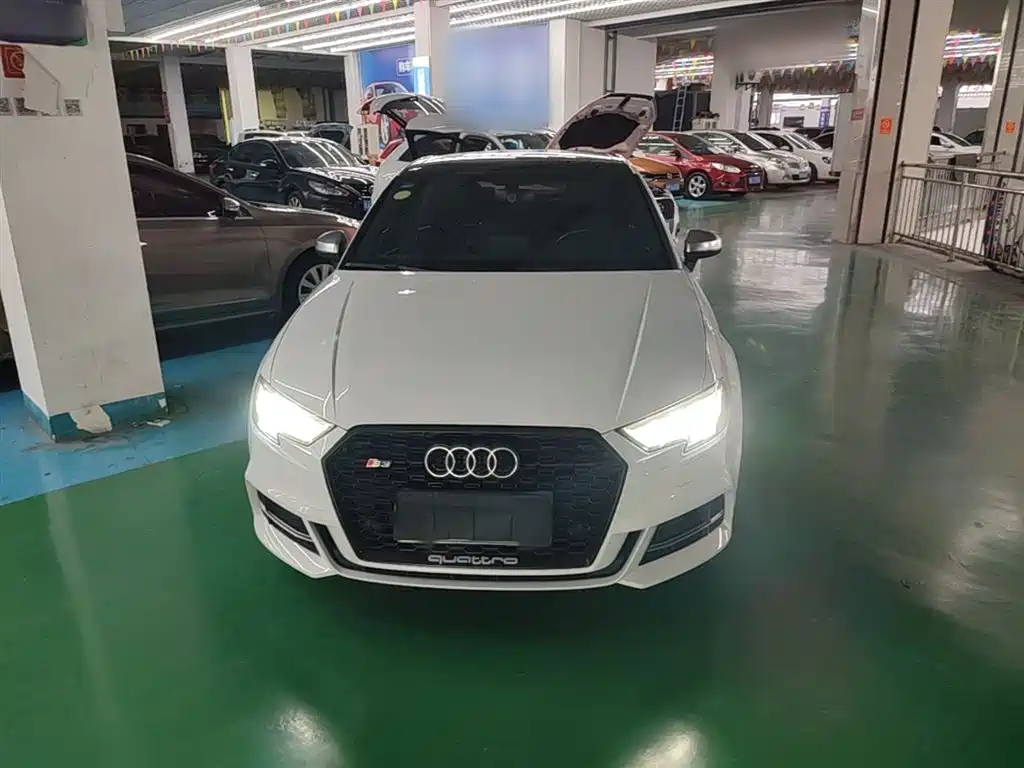 Audi S3 2017 Facelift S3 2.0T Limousine фото 3