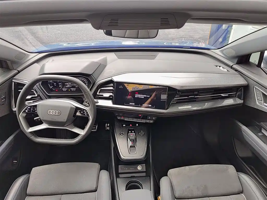 Audi Q4 e-tron 2022 40 e-tron Creation Edition фото 10