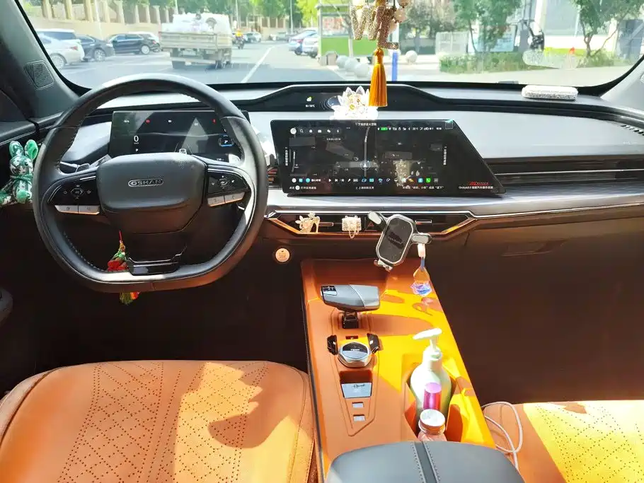 Changan Oshan Z6 EV 2023 2023 Smart Electric iDD 150KM Flagship PLUS Smart Parking Edition
