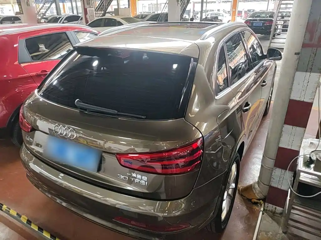 Фото 7 - Audi Q3