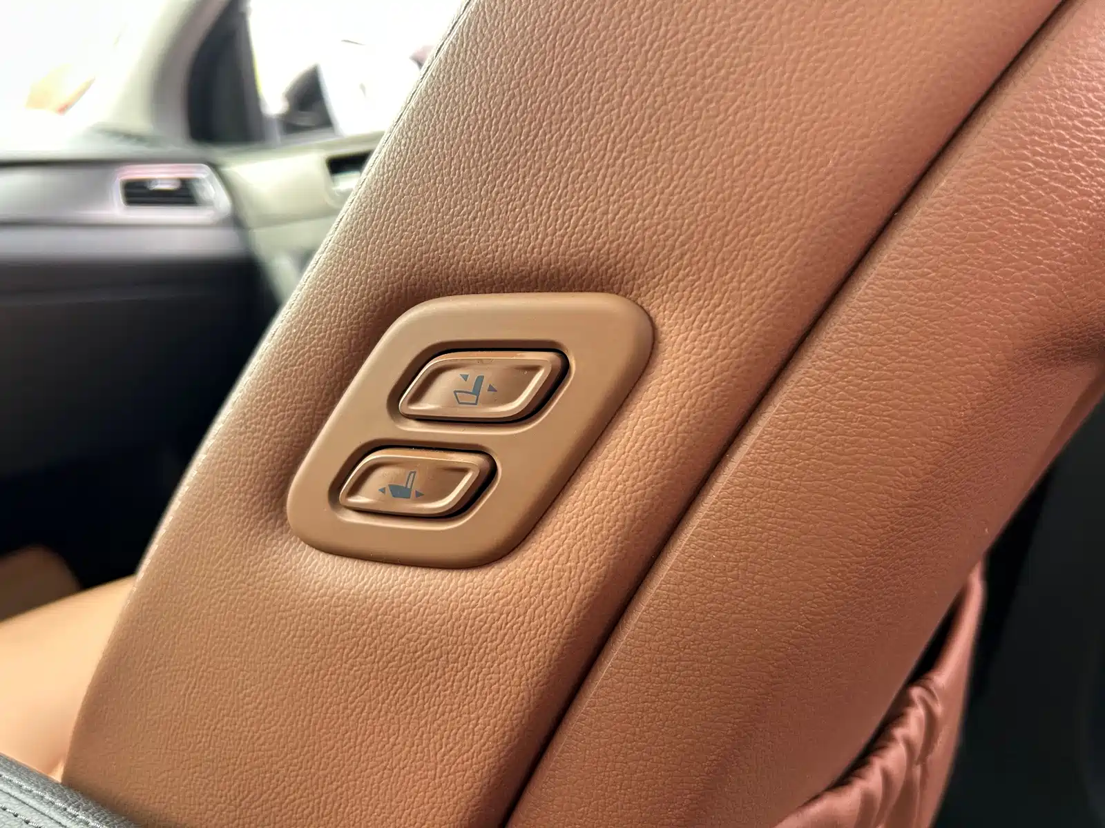 Photo 23 - Hyundai Sonata