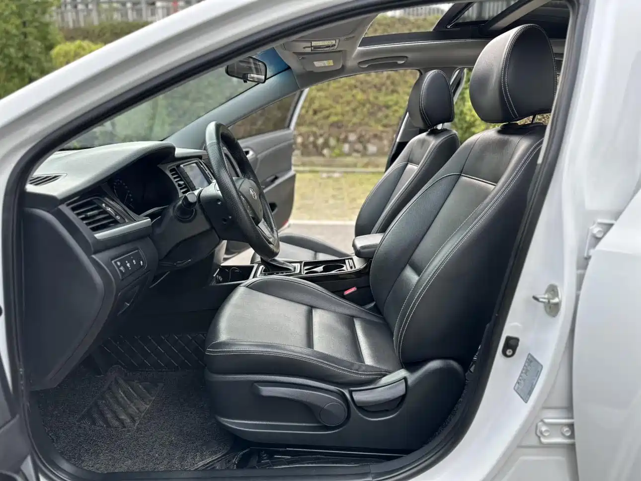 HYUNDAI NAME PICTURE