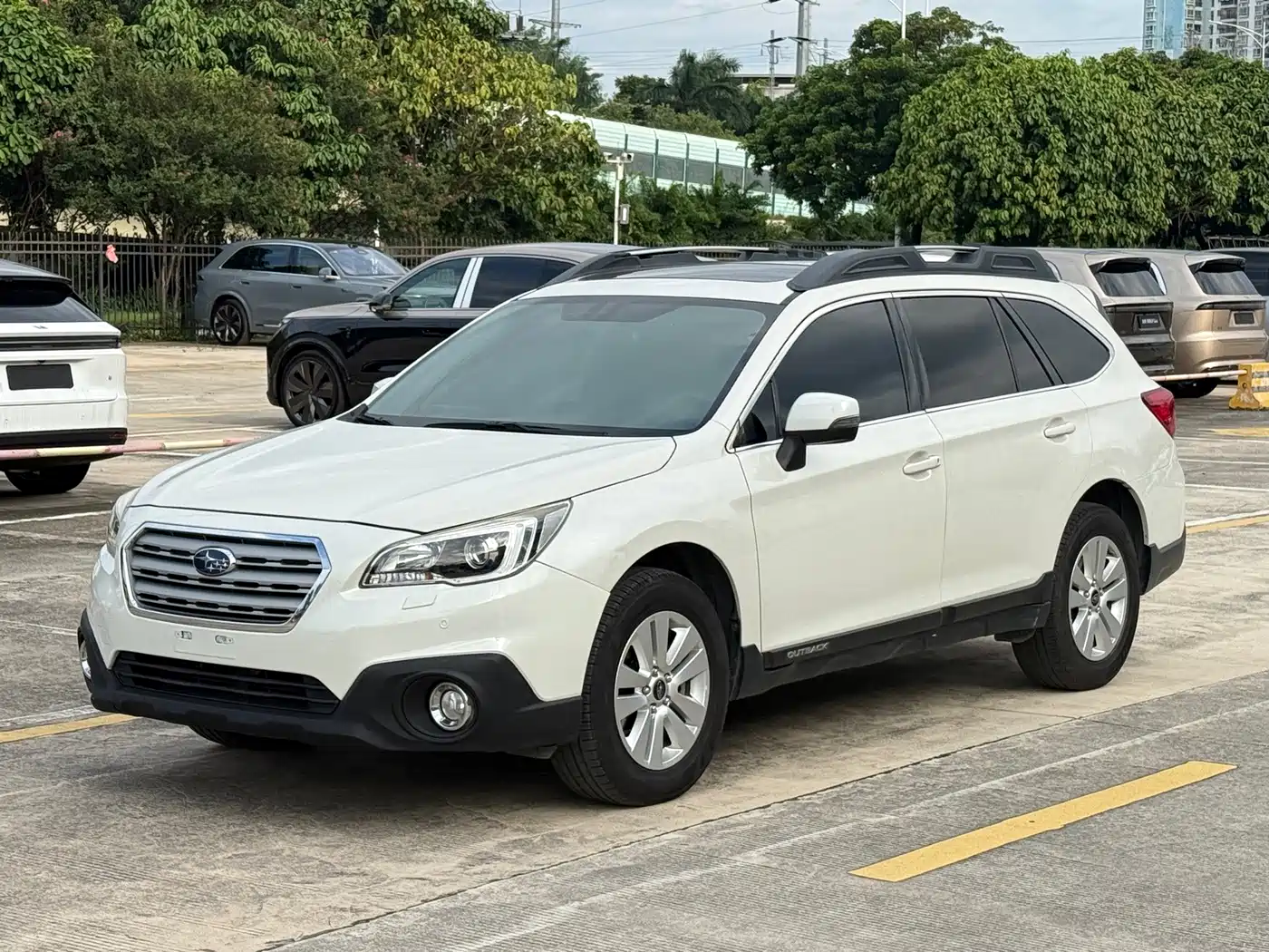 Subaru Outback 2017 2016 2.5i Luxury Navigation Edition
