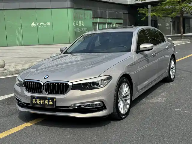 BMW 5 SERIES