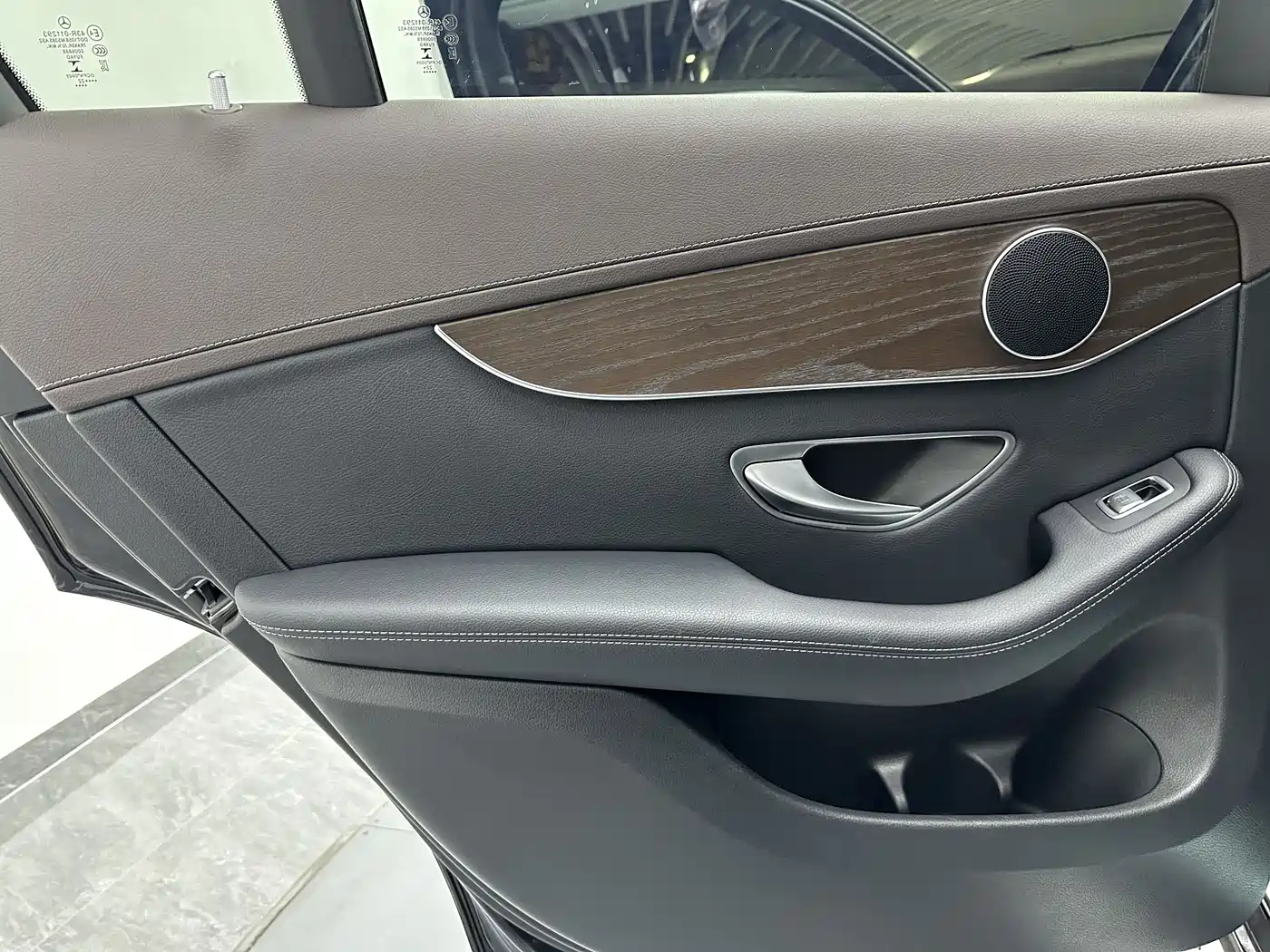 Mercedes-Benz GLC 2022 Model GLC 300 L 4MATIC Dynamic Edition фото 24