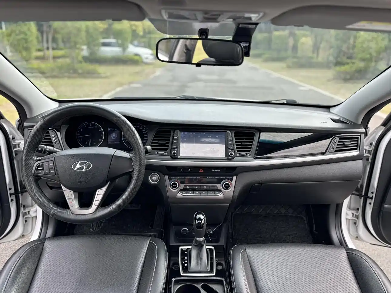 HYUNDAI NAME PICTURE