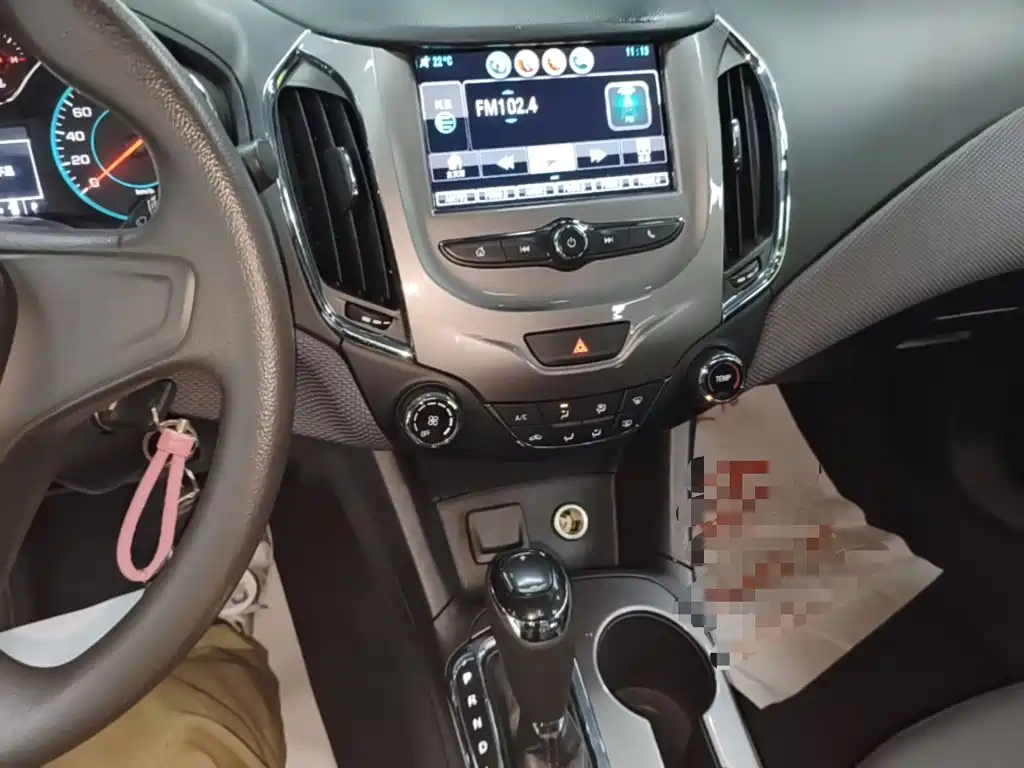 Chevrolet Cruze 2018 2018 320 Automatic Pioneer Sunroof Edition