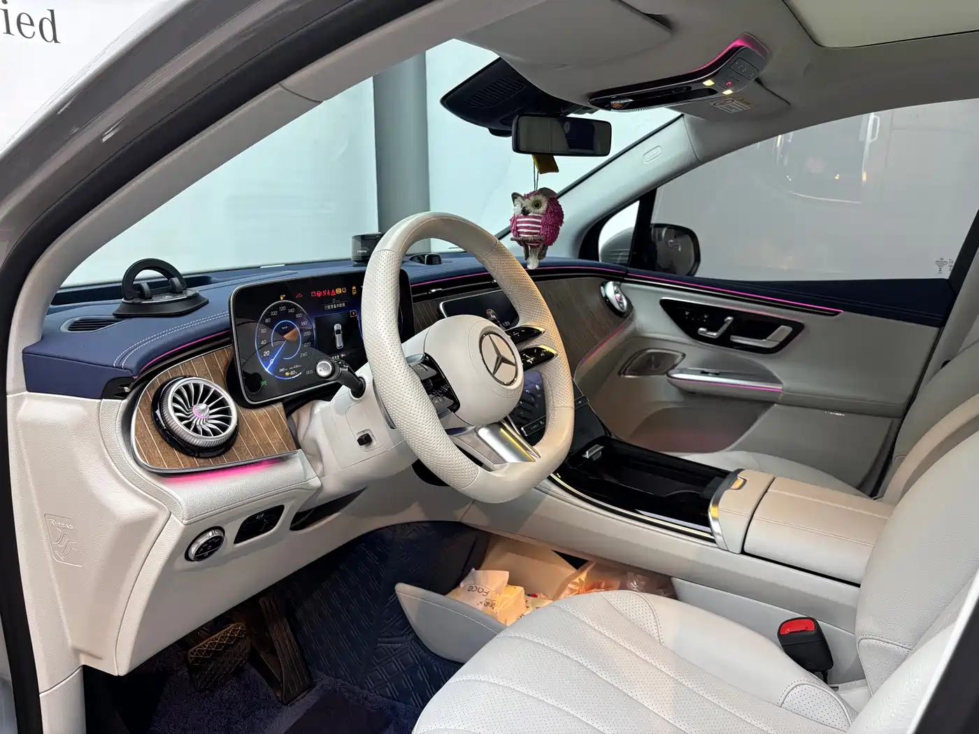 MERCEDES-BENZ EQE SUV