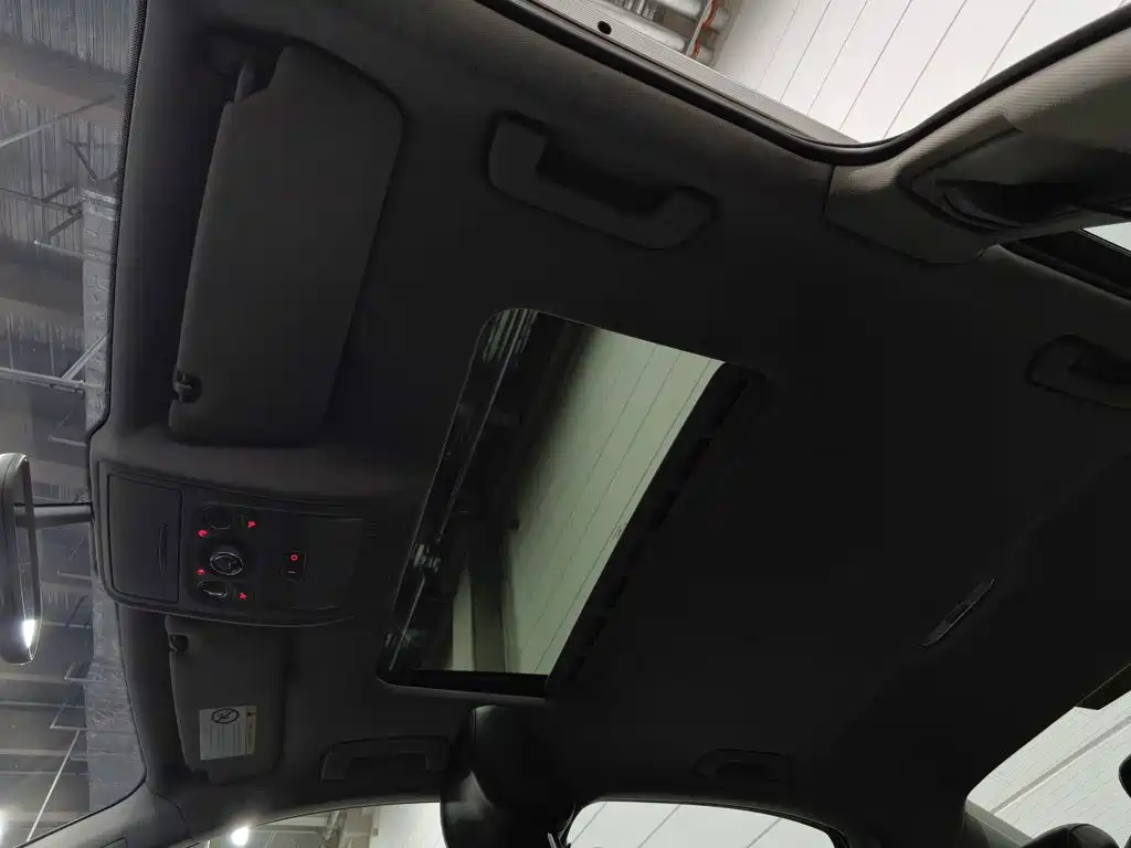 Фото 14 - Audi A4L