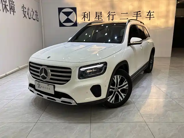 MERCEDES-BENZ GLB