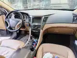 Photo 12 - Hyundai Sonata