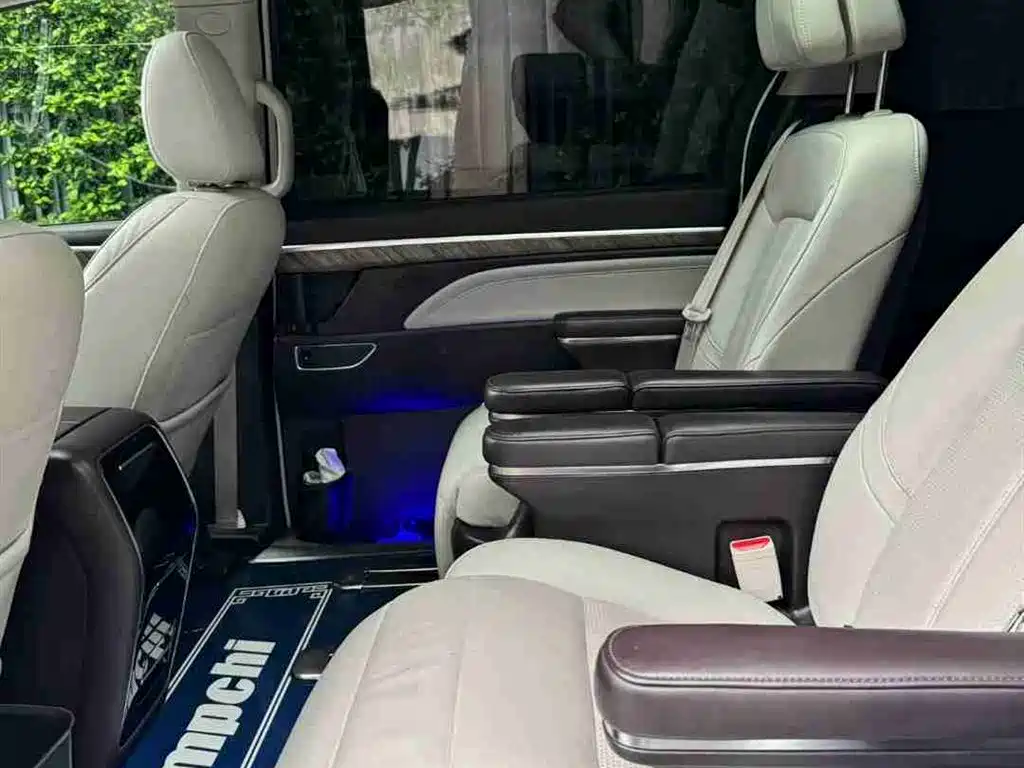 GAC Trumpchi Trumpchi M8 2021 Leading Show Series 390T Prestige Edition фото 10