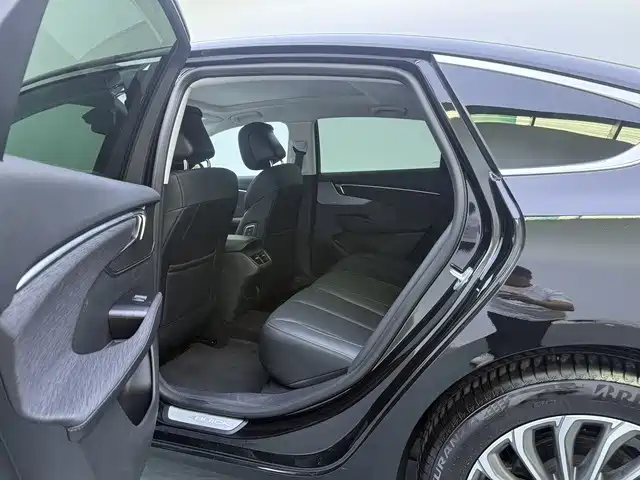 Buick LaCrosse 2025 2026 Model 28T Platinum Edition