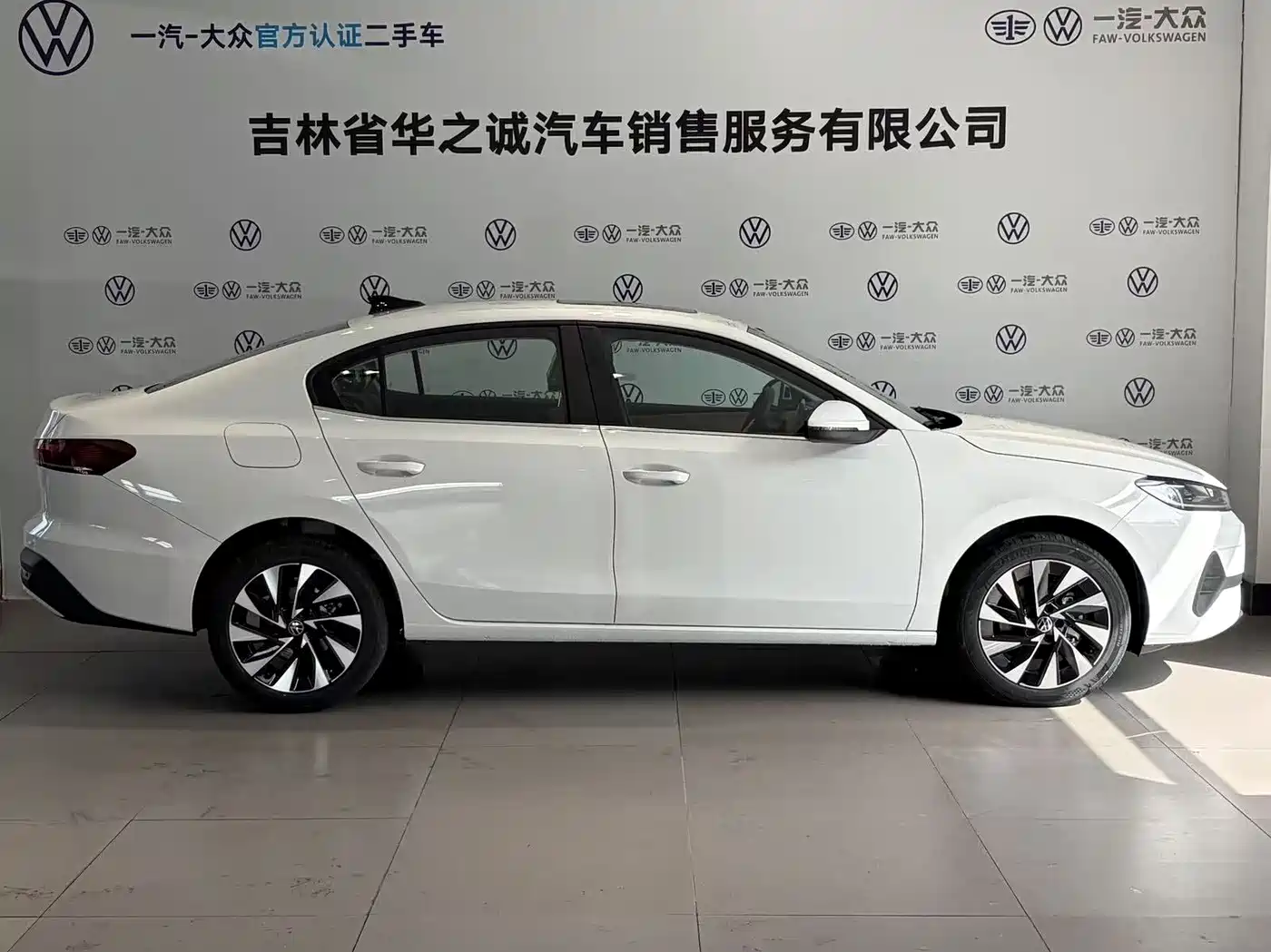 Volkswagen Sagitar 2026 S 1.5L Base Model фото 9