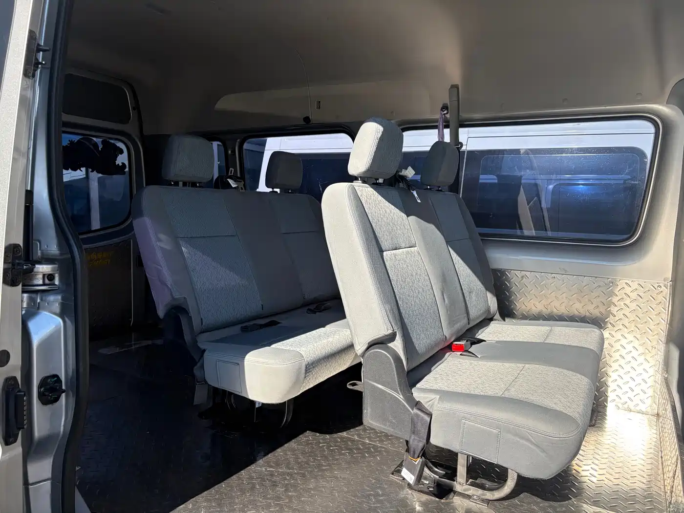 Foton Tuyano 2023 2023 Lucky Elephant Multi-purpose 2.0T Manual Long Wheelbase Medium Roof Single Rear Tire 5/6/7/9-seater