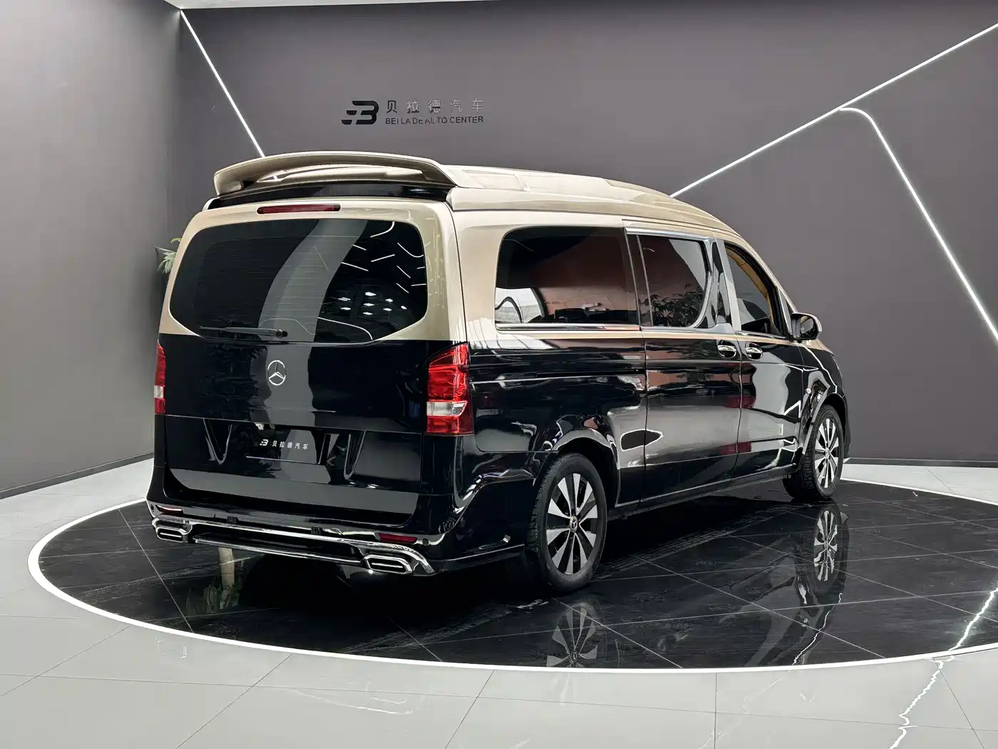 Mercedes-Benz Vito 2020 2.0T Elite Edition (7-seater) фото 3