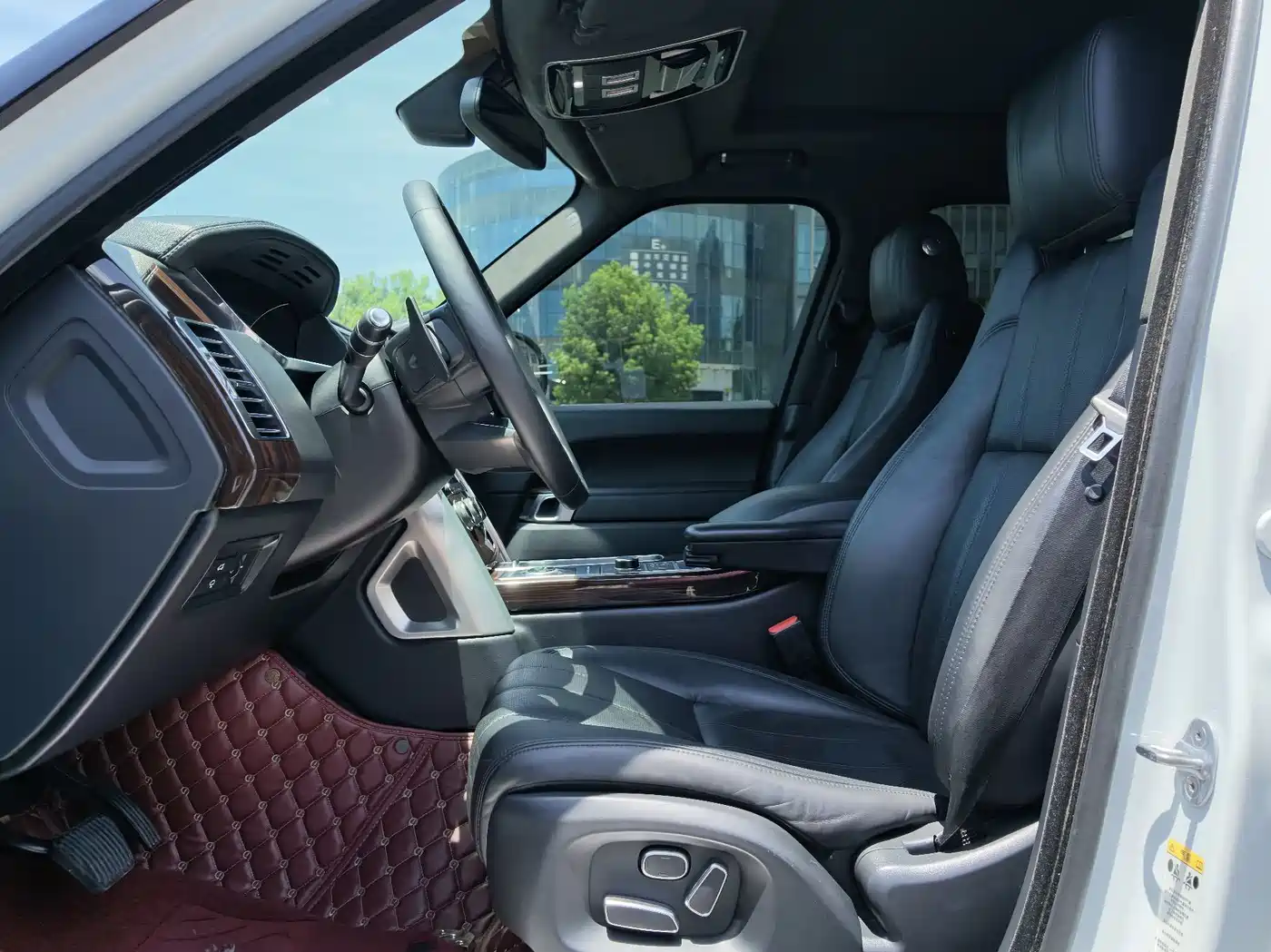 Фото 4 - Land Rover Range Rover