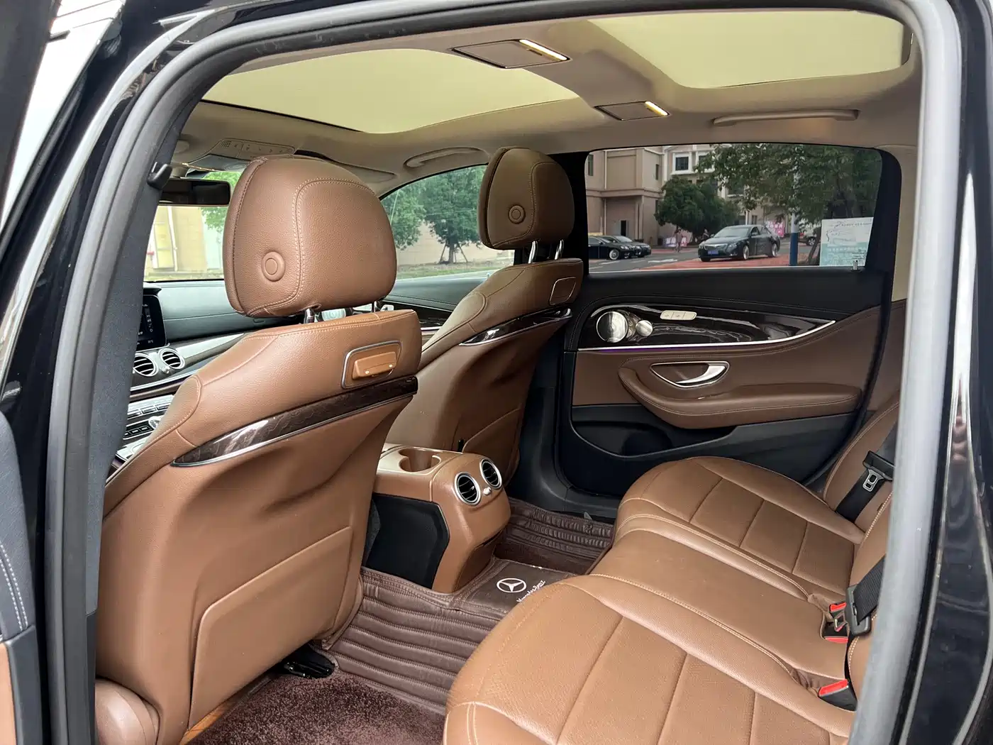 Mercedes-Benz E-Class 2019 Facelift E 300 L Sport Fashion фото 6