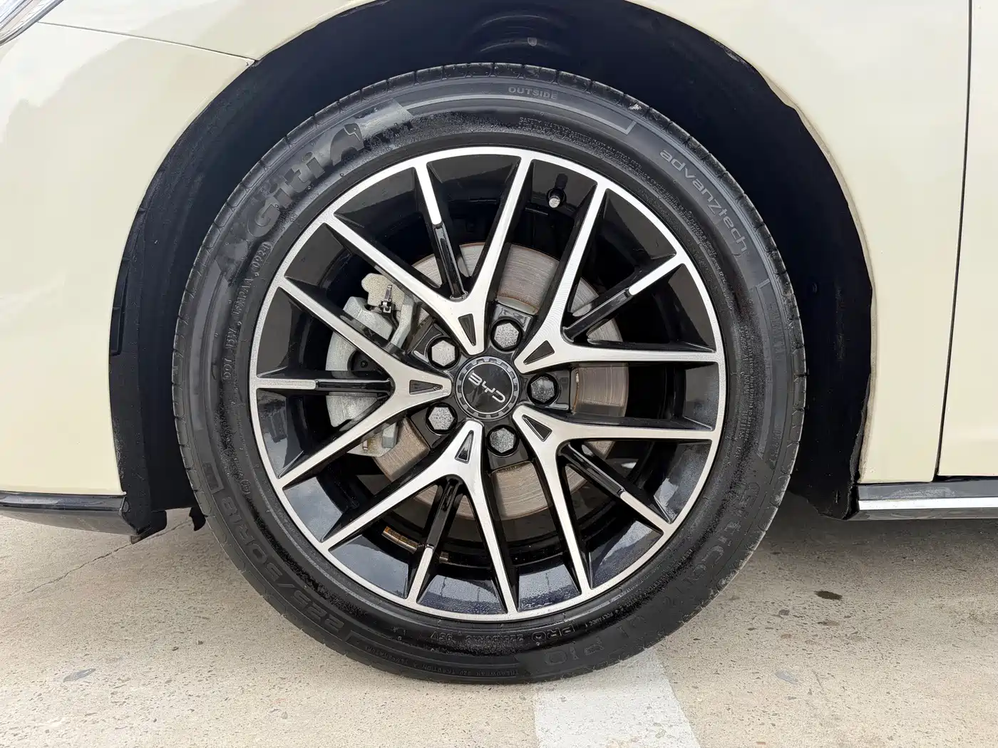 BYD Seal 2024 2024 Glory Edition DM-i 1.5L 121km Luxury