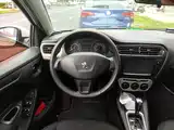 Photo 3 - Peugeot 301