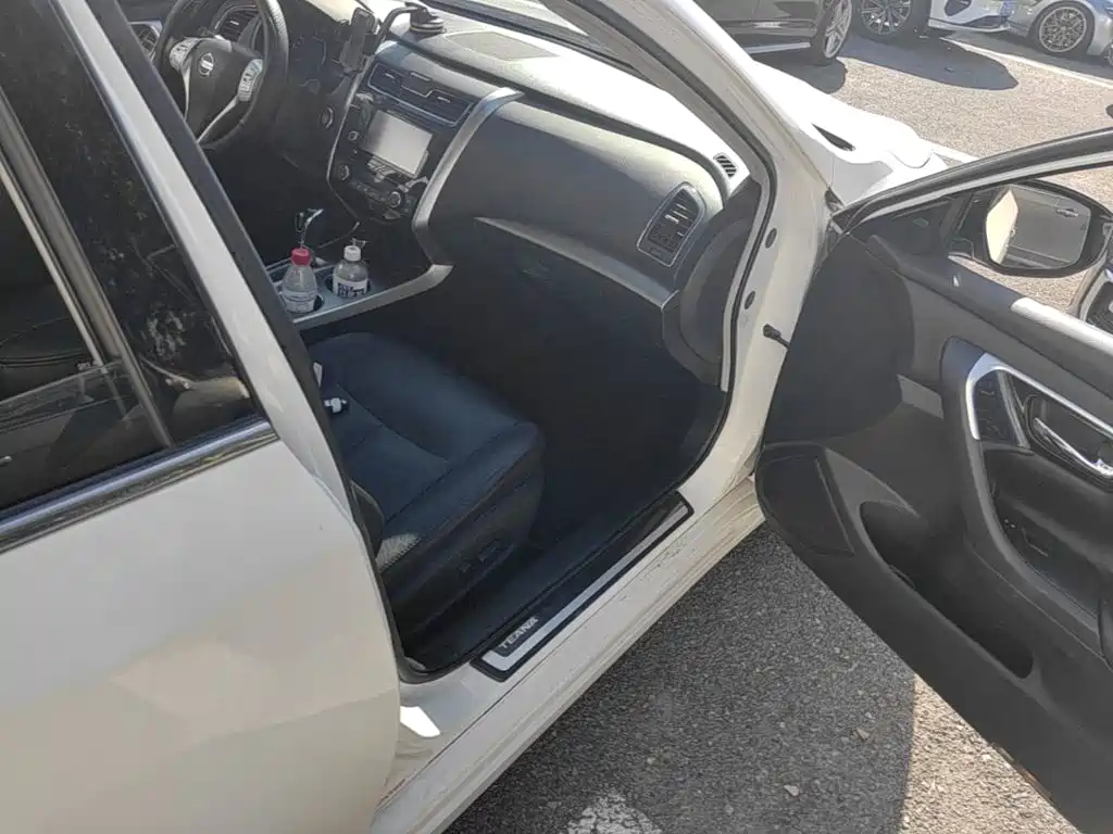 Фото 9 - Nissan Teana