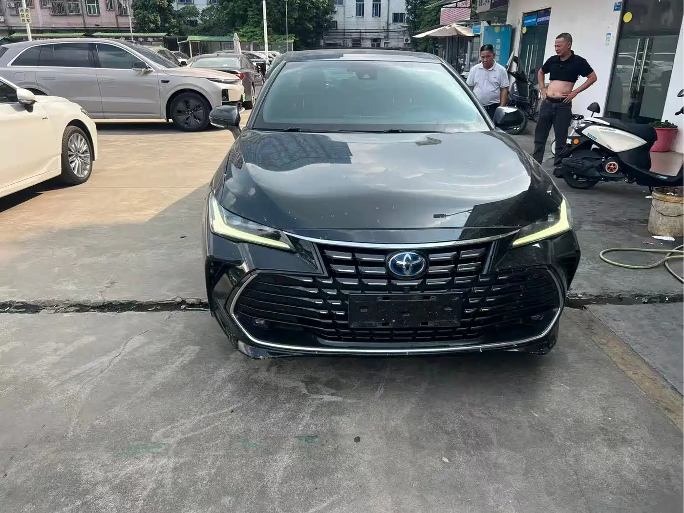 Toyota Avalon 2023 — пригон из Китая