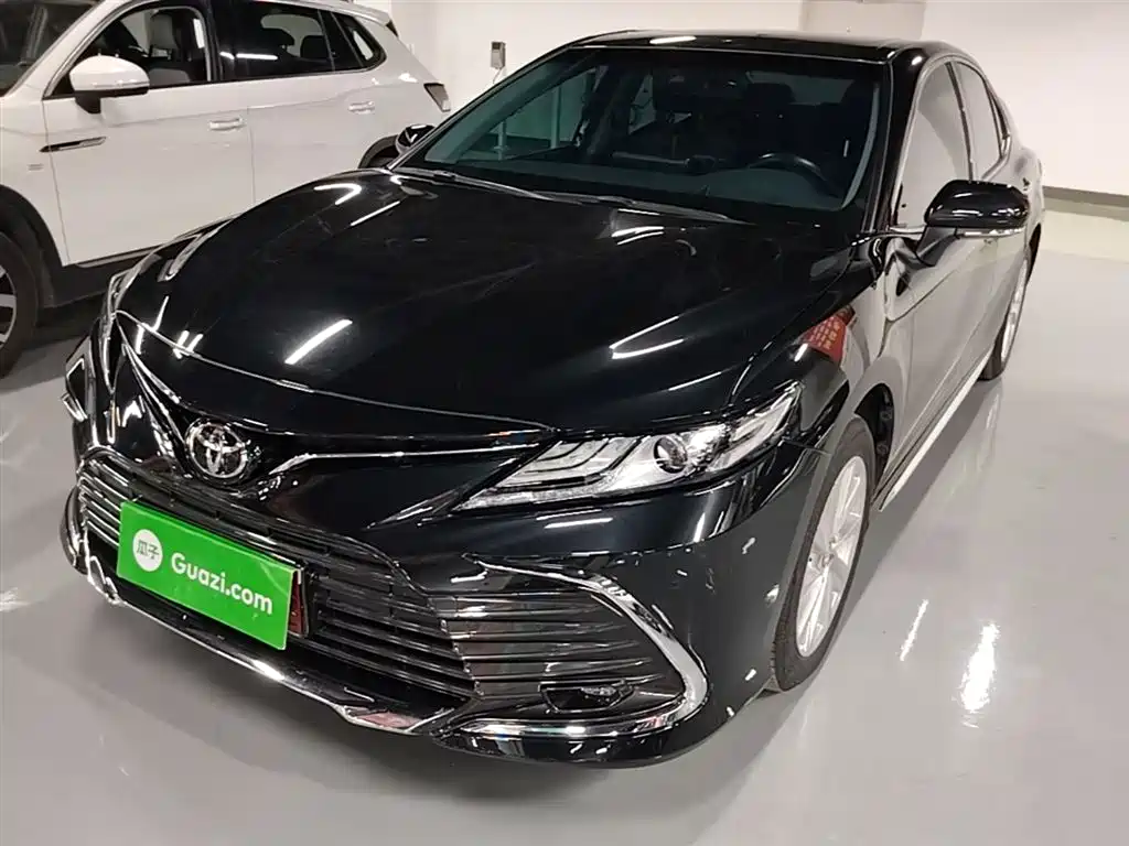 Toyota Camry 2023 2.0G Luxury Edition