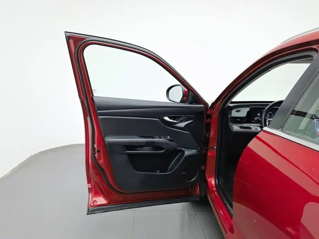 Photo 8 - Qoros 7